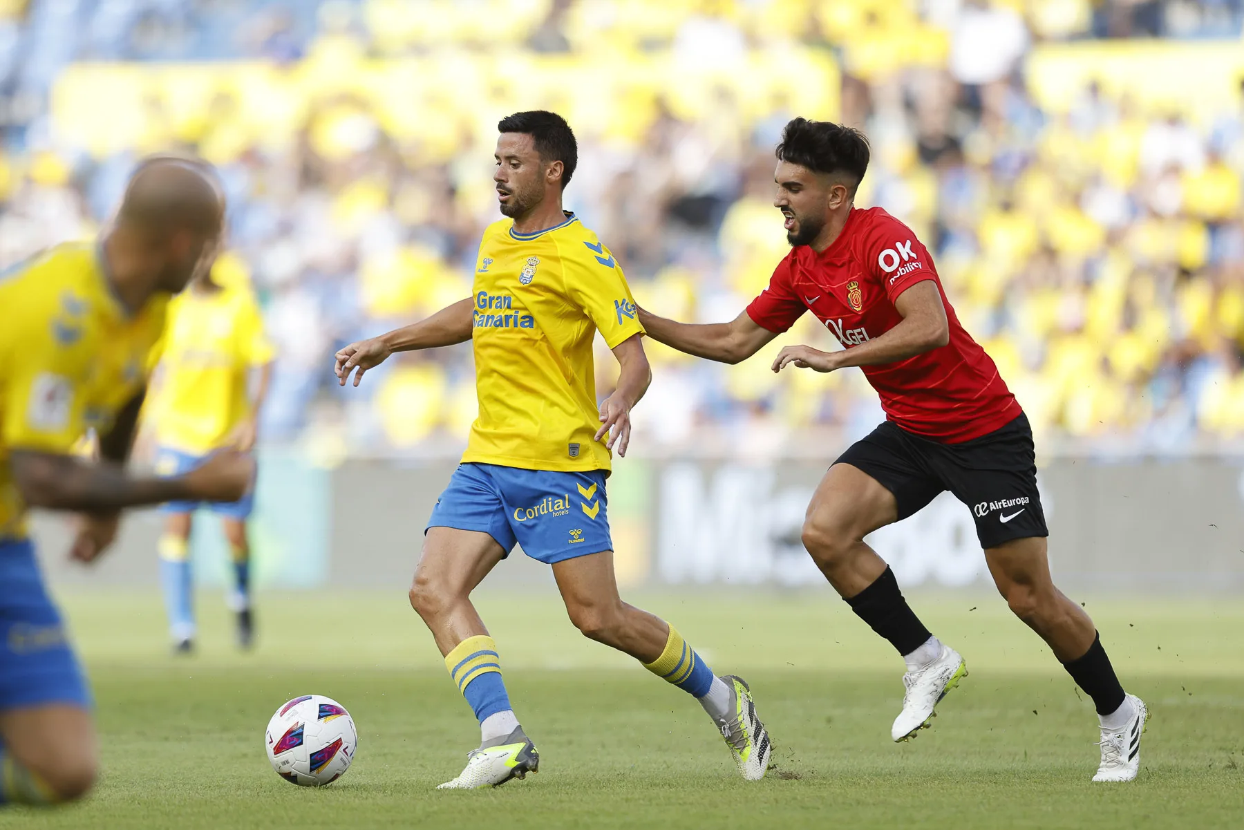 Brace from Muriqi Leads Mallorca to Win Over Las Palmas