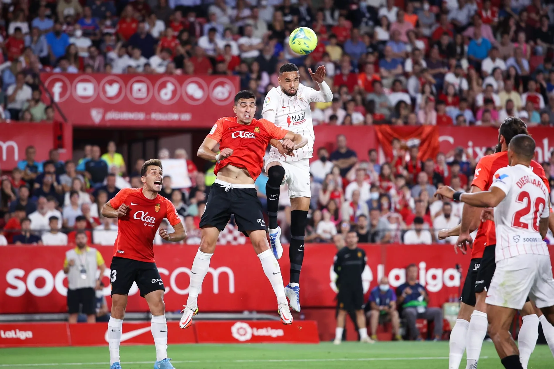 Mallorca Steals Late Draw off Sevilla in Thrilling Match