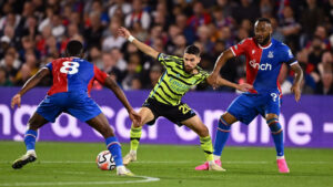 Arsenal’s unbeaten run extended after 2-2 to Crystal Palace